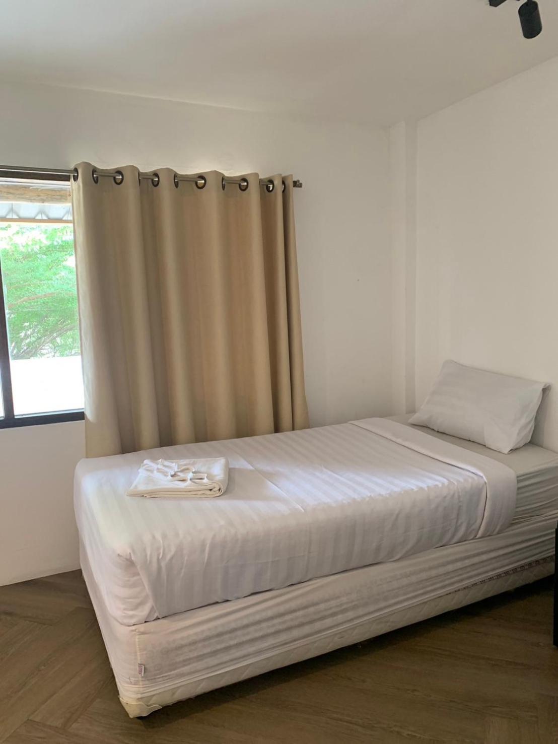 Paradise Bungalows Haad Rin Extérieur photo